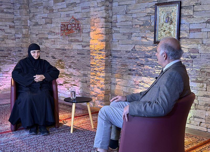 «Οσία-Γαβριηλία»:-Συζήτηση-με-την-Γερόντισσα-Φιλοθέη-στα-«Ευαγγελίστρια-2026»
