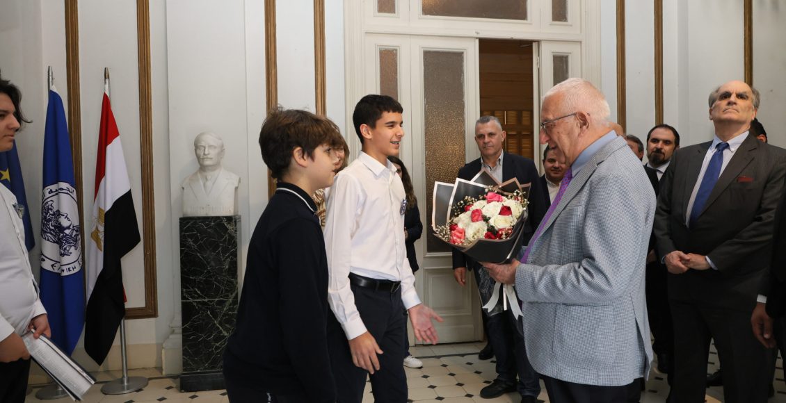 Ο-Πρόεδρος-της-Βουλής-στην-καρδιά-του-Ελληνισμού-στο-Κάιρο:-«Κρατάτε-αναμμένη-τη-φλόγα-της-Ελλάδας-στην-Αίγυπτο»