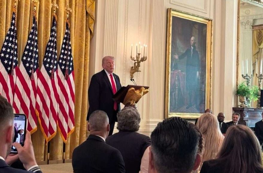 Ο-Διοκλείας-Νεκτάριος-στο-Πασχαλινό-γεύμα-Τραμπ-στον-Λευκό-Οίκο