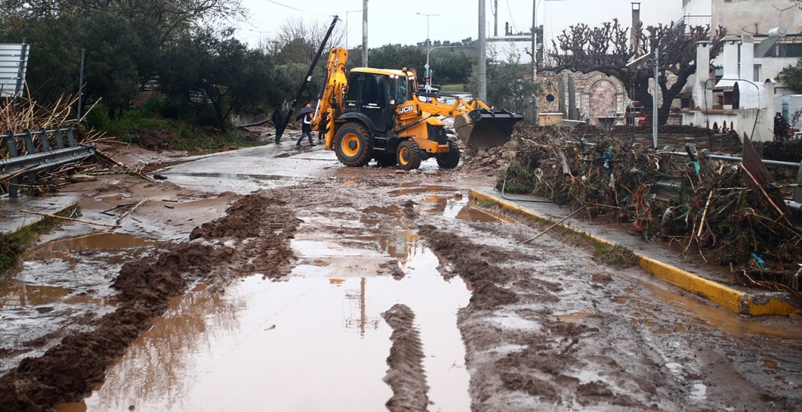Πορτοκαλί-προειδοποίηση-από-την-ΕΜΥ:-Πού-θα-χτυπήσει-η-κακοκαιρία-«erminio»-τις-επόμενες-ώρες-–-Πώς-έγινε-η-τραγωδία-με-τον-νεκρό-55χρονο