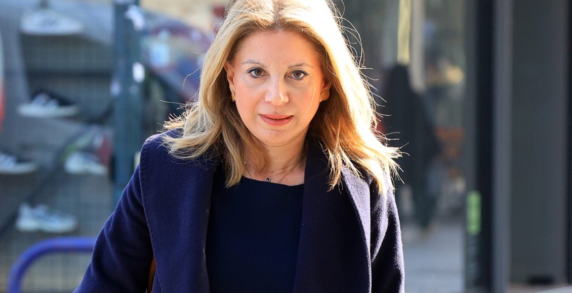 Καρυστιανού:-Στη-Λάρισα-έχει-δοθεί-η-θλιβερή-εντολή-του-μεθοδικού-ξεπλύματος-για-το-έγκλημα-των-Τεμπών-–-Σκοτεινή-σφηκοφωλιά