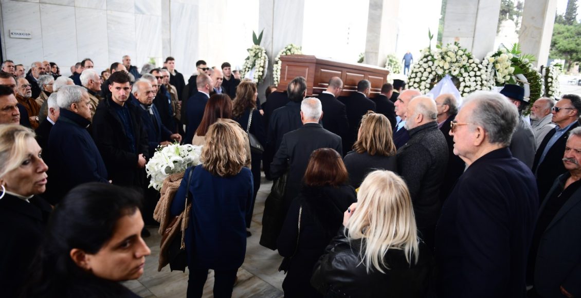 Το-τελευταίο-αντίο-στον-Βασίλη-Γκούμα