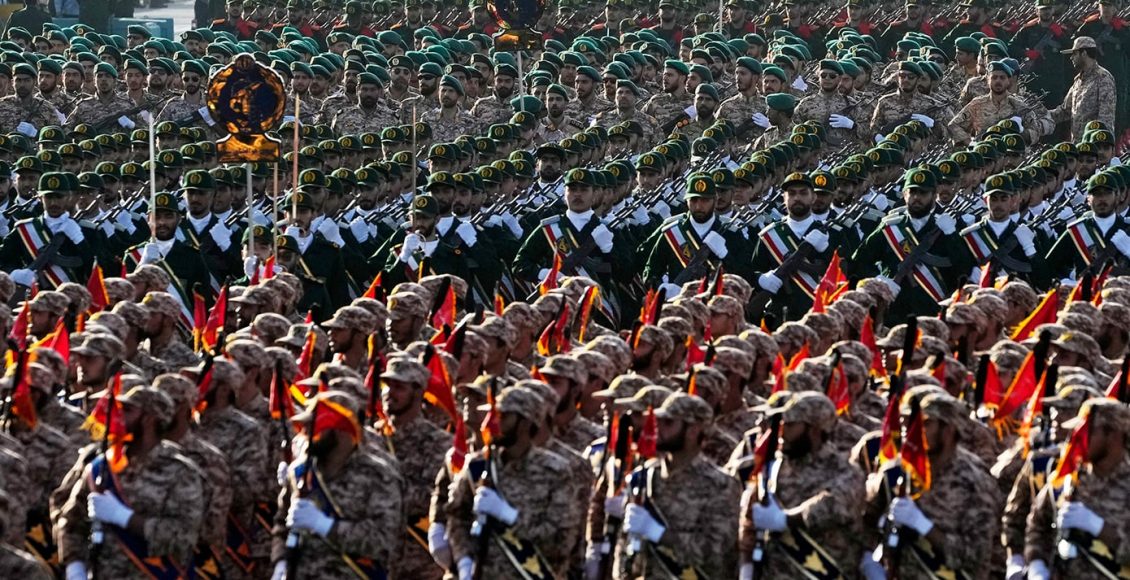 Έρευνα-από-τον-ιρανικό-στρατό-για-τον-πιλότο-μαχητικού-αεροσκάφους-των-ΗΠΑ-που-χτυπήθηκε