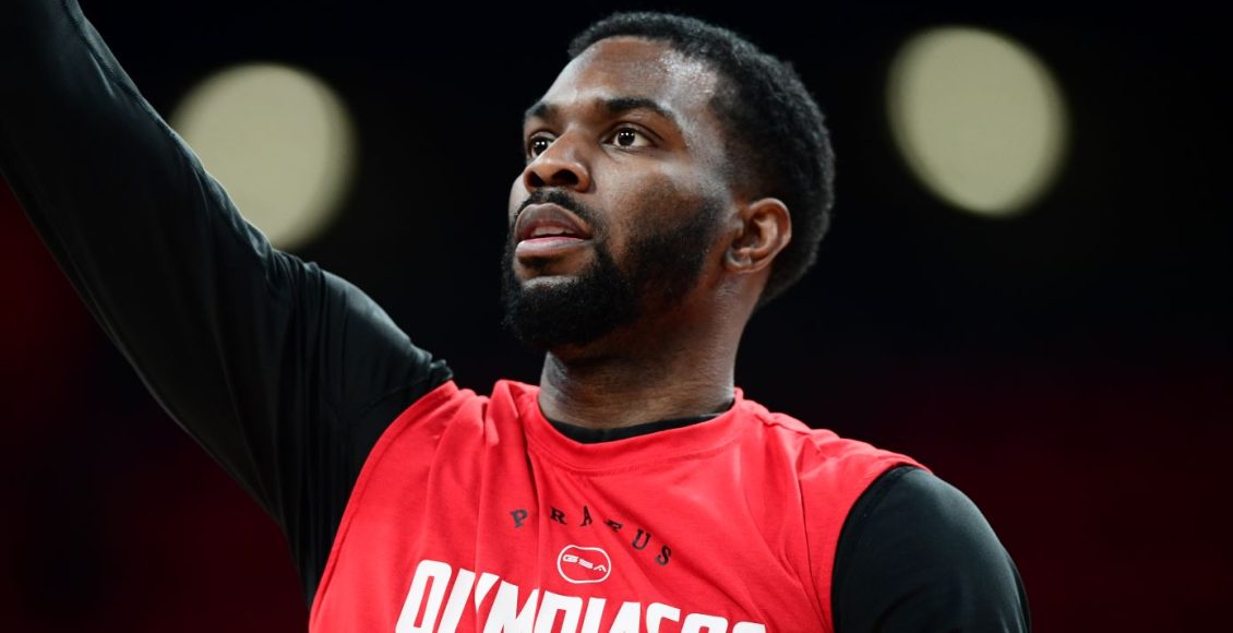 Ολυμπιακός:-Εισέβαλε-στα-αποδυτήρια-ο-Έβανς!