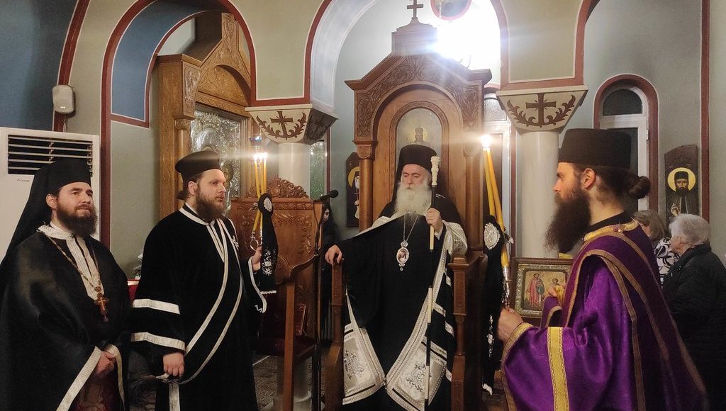 Ο-Όρθρος-της-Μ.-Τρίτης-στη-Μητρόπολη-Κορίνθου