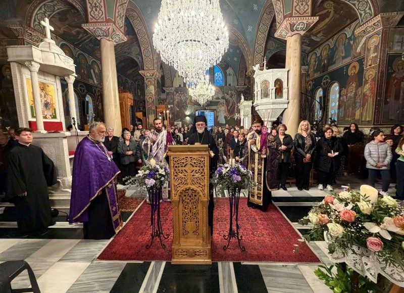 Η-Μεγάλη-Τρίτη-στον-Ιερό-Ναό-Παναγίας-Φανερωμένης-Νέας-Αρτάκης