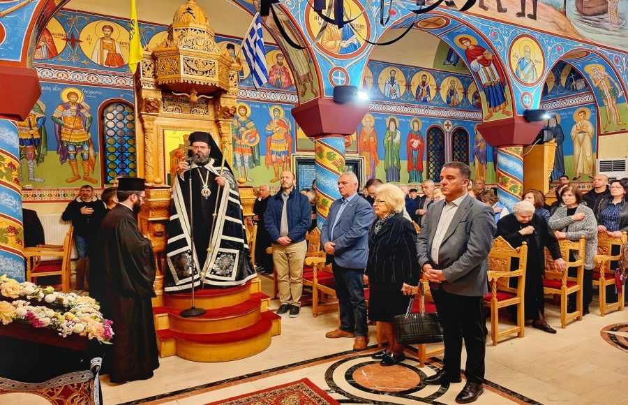 Το-Ιερό-Ευχέλαιο-από-τον-Μαρωνείας-Παντελεήμων