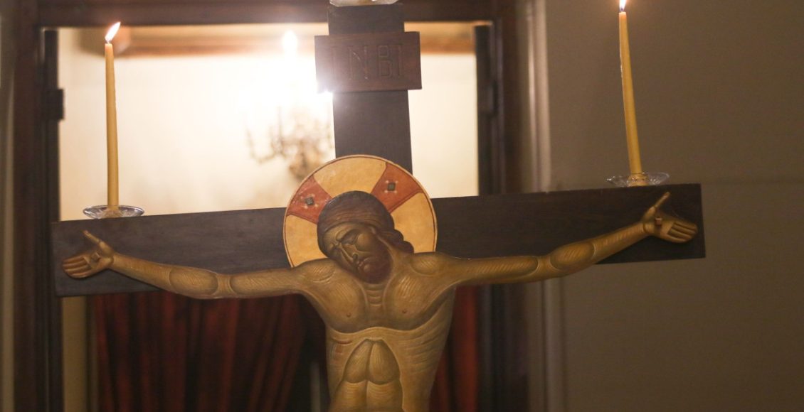 Μεγάλη-Πέμπτη-στην-pemptousia-tv:-Εκπομπές-και-ύμνοι-για-το-Θείο-Πάθος