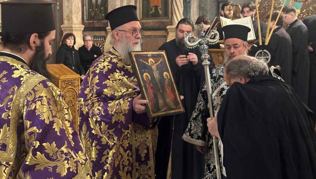 Η-Ακολουθία-των-Παθών-στον-Πανίερο-Ναό-της-Αναστάσεως