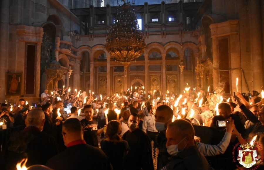 Κάλεσμα-Πατριαρχείου-Ιεροσολύμων-για-την-τελετή-αφής-του-Αγίου-Φωτός