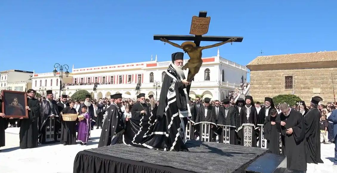 Η-λιτάνευση-του-Εσταυρωμένου-στη-Ζάκυνθο