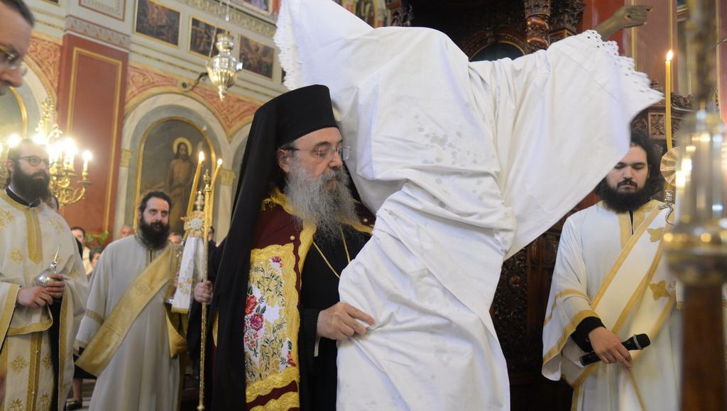 Η-Ακολουθία-της-Αποκαθηλώσεως-στην-Ιερά-Μητρόπολη-Πατρών