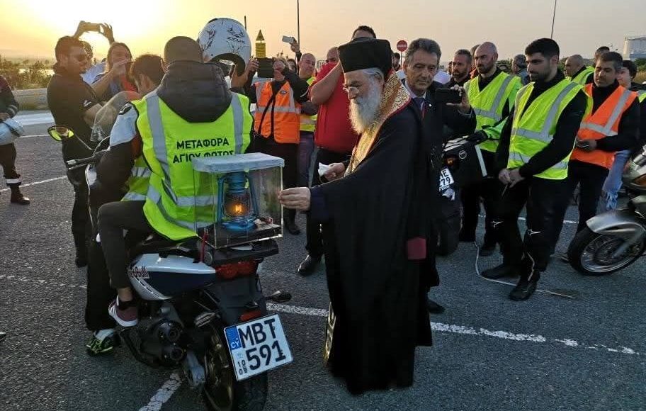 Μοτοσυκλετιστές-θα-μεταφέρουν-το-Άγιο-Φως-στην-ελεύθερη-επαρχία-Αμμοχώστου