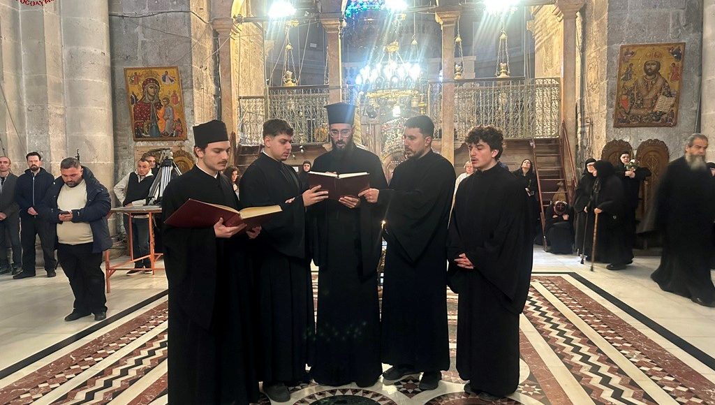 Ο-Εσπερινός-της-Αποκαθήλωσης-στο-Πατριαρχείο-Ιεροσολύμων