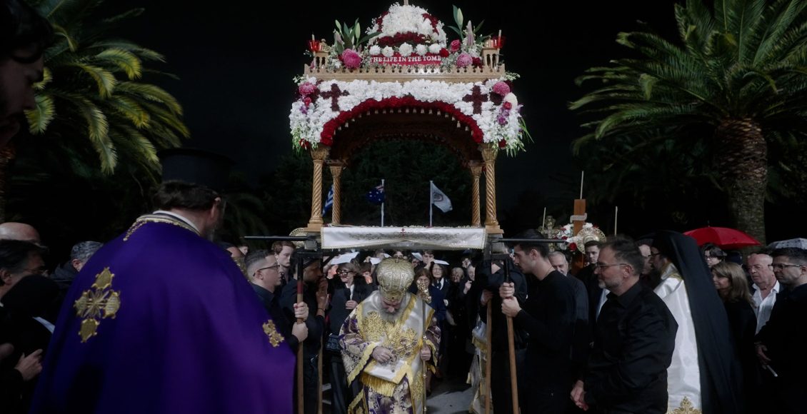 Η-Ακολουθία-του-Επιταφίου-Θρήνου-στη-Μελβούρνη,-προεξάρχοντος-του-Αρχιεπισκόπου-Αυστραλίας