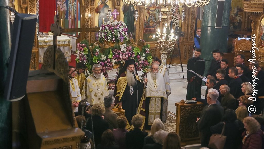 Τα-Άχραντα-Πάθη-και-η-Αποκαθήλωση-στην-Λαμία