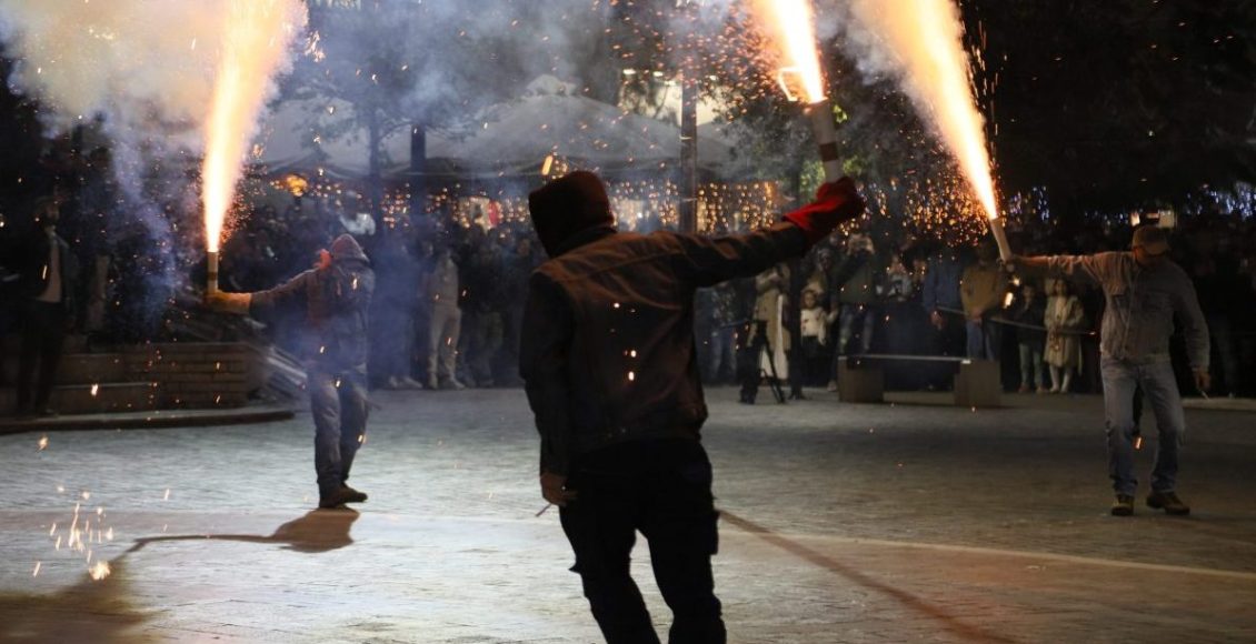 Κορινθία:-Ακρωτηριάστηκε-το-δάχτυλο-19χρονου-και-τραυματίστηκε-στο-μάτι-24χρονος-από-«σαΐτα»