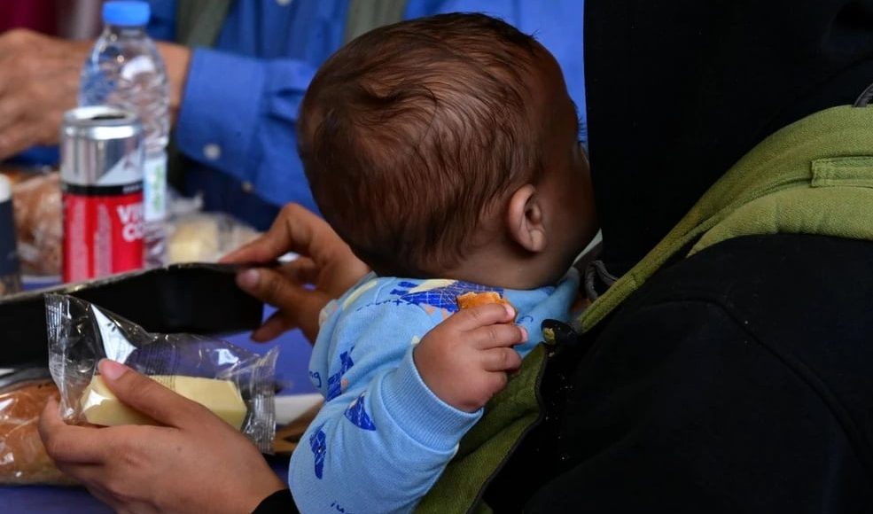 Πασχαλινά-Γεύματα-Αγάπης-από-τον-δήμο-Αθηναίων-σε-άστεγους-και-ευάλωτους-πολίτες