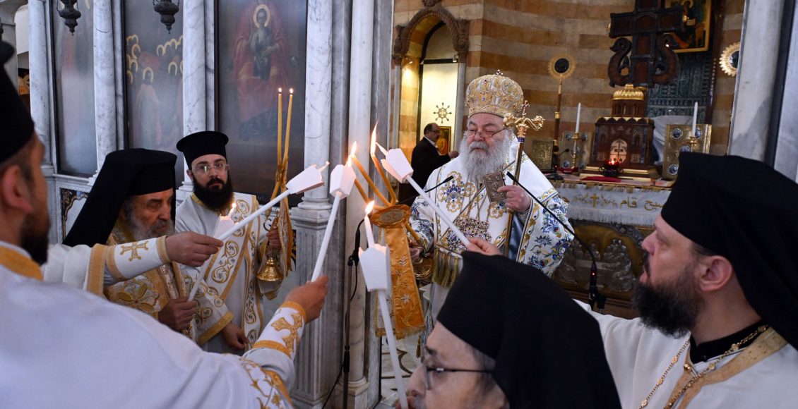Το-φως-της-Αναστάσεως-μέσα-στο-σκοτάδι-του-πολέμου-στη-Μέση-Ανατολή-–-Με-κατάνυξη-αλλά-και-ανασφάλεια-το-Πάσχα-των-Ορθοδόξων