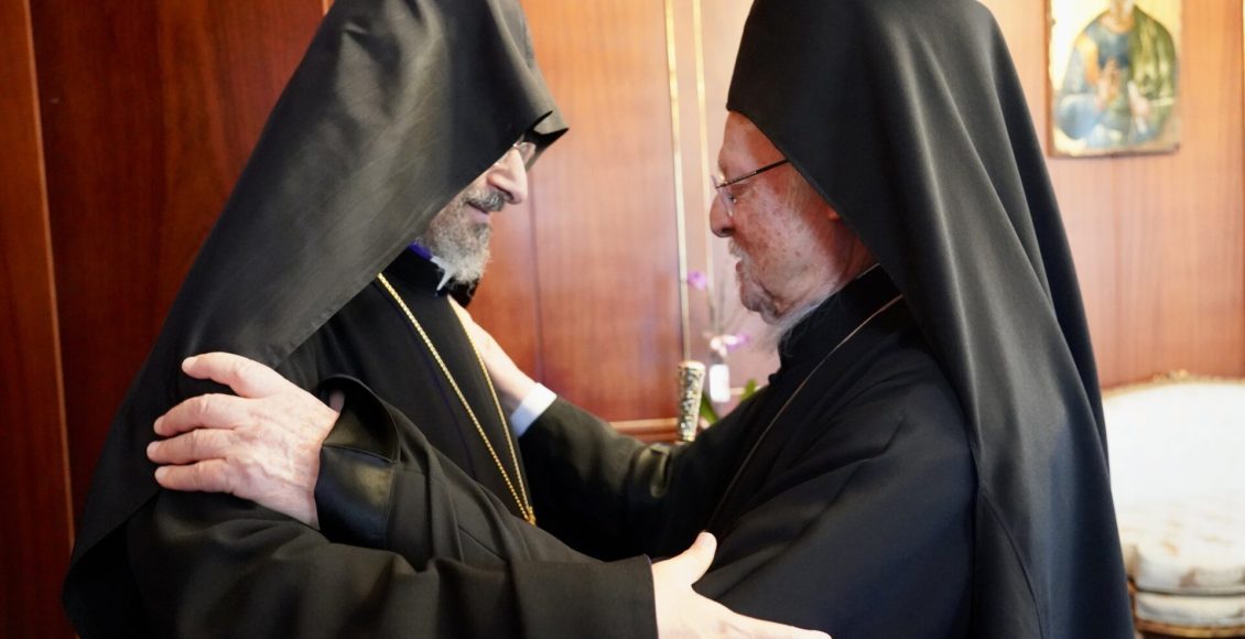 Πασχάλιες-ευχές-στον-Οικουμενικό-Πατριάρχη-από-τον-Πατριάρχη-των-εν-Τουρκία-Αρμενίων-και-τον-Αρχηγό-του-chp