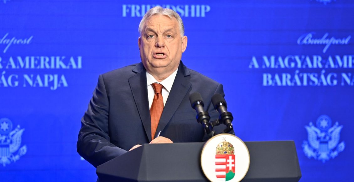 Το-γήπεδο-του-Όρμπαν-ως-σύμβολο-διαφθοράς-και-υπερβολής