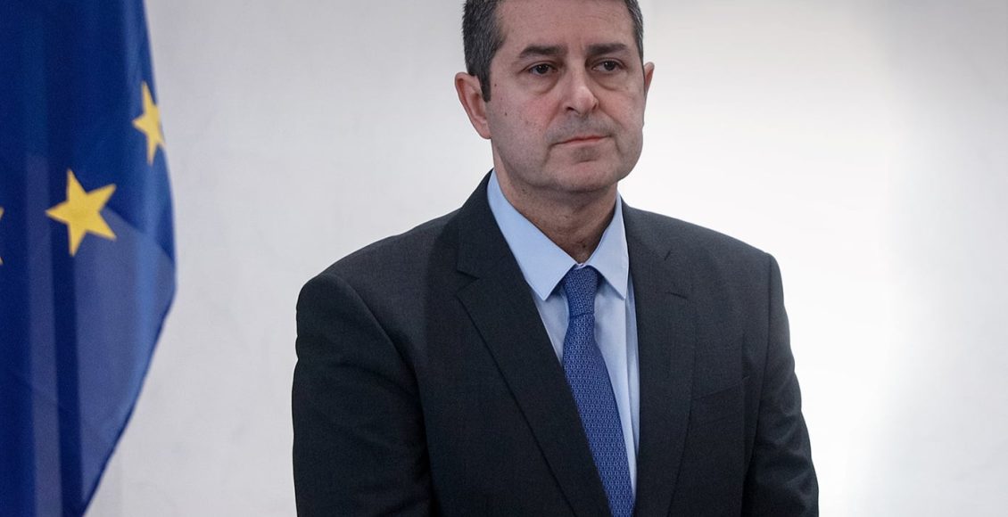 Διασωληνωμένος-στη-ΜΕΘ-με-ρήξη-ανευρύσματος-στον-εγκέφαλο-ο-Γιώργος-Μυλωνάκης-–-Στον-«Ευαγγελισμό»-ο-Μητσοτάκης