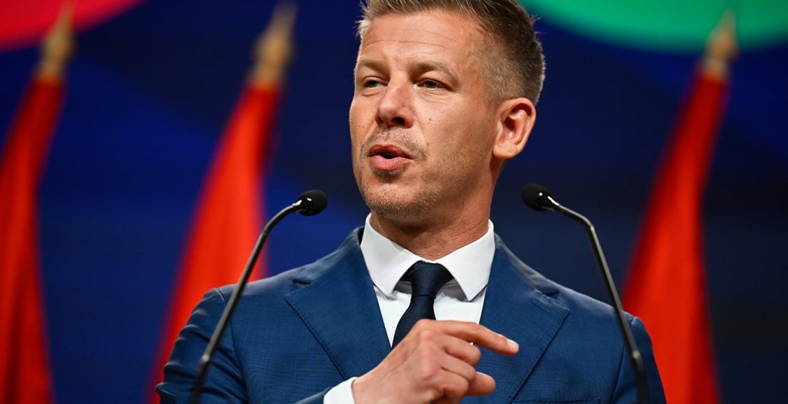 Ο-Πέτερ-Μάγιαρ-ζήτησε-από-τον-πρόεδρο-της-Ουγγαρίας-να-παραιτηθεί,-σε-αντίθετη-περίπτωση-θα-απομακρυνθεί