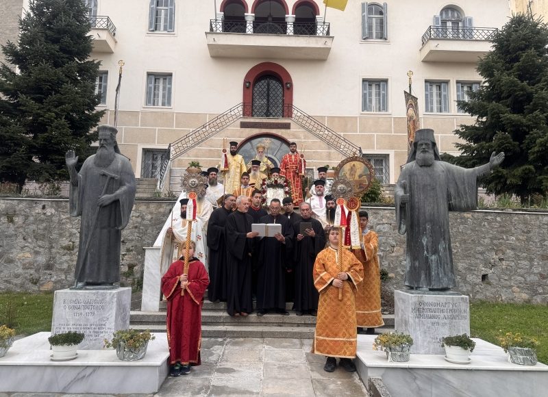 Με-κατάνυξη-και-λαμπρότητα-ο-Εσπερινός-της-Αγάπης-στο-Μητροπολιτικό-Ναό-Γρεβενών