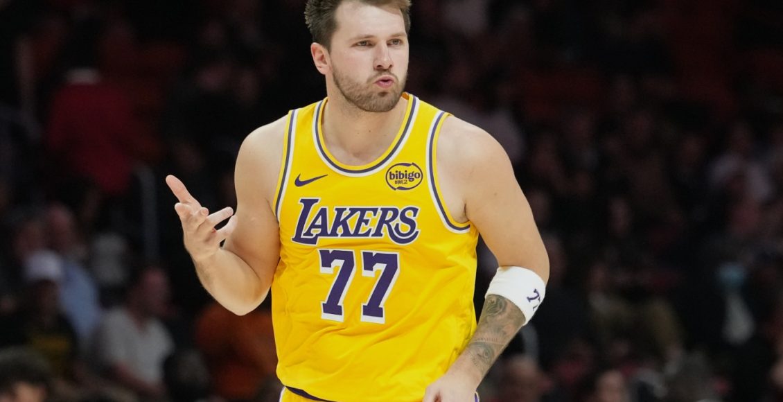 nba:-Η-φανέλα-του-Ντόντσιτς-πρώτη-σε-πωλήσεις-σε-Ευρώπη-και-Μέση-Ανατολή