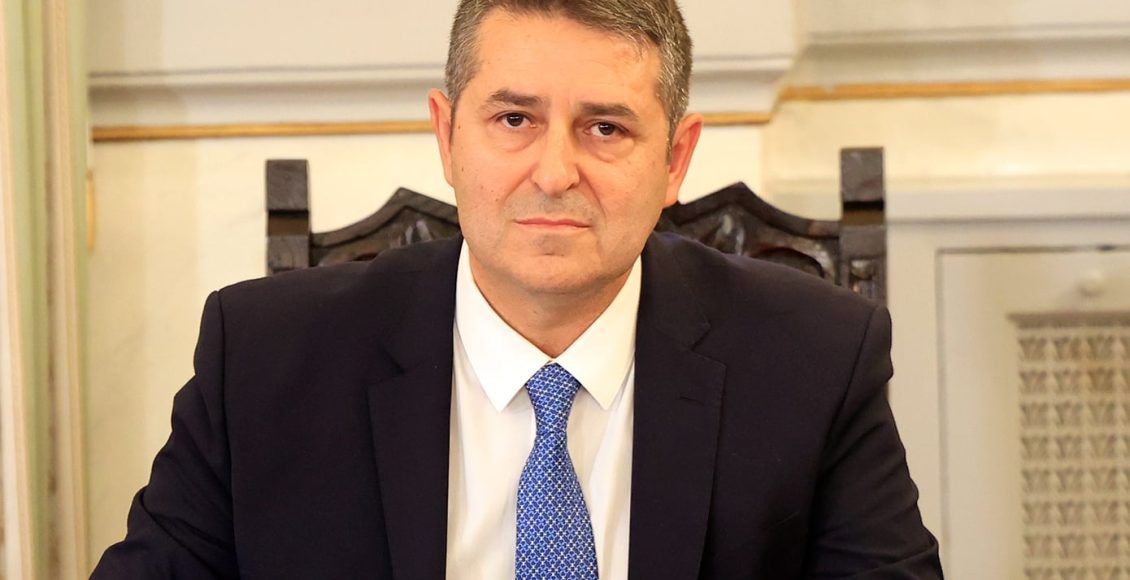 Σταθερή-η-πορεία-της-υγείας-του-Γιώργου-Μυλωνάκη-–-Κρίσιμες-οι-επόμενες-μέρες,-οι-γιατροί-προχώρησαν-σε-εμβολισμό-του-θρόμβου-που-προκάλεσε-το-ανεύρυσμα