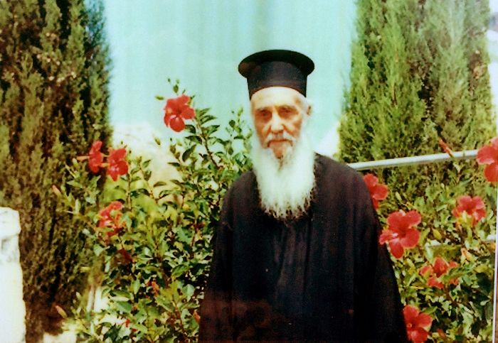 Ραδιοφωνικό-αφιέρωμα-για-τον-Όσιο-Αμφιλόχιο-Μακρή-στις-«Ορθόδοξες-διαδρομές»