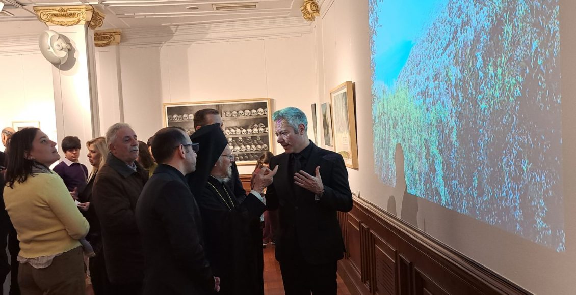 Ο-Οικουμενικός-Πατριάρχης-στην-έκθεση-της-Αγιορειτικής-Εστίας-«Άγιον-Όρος.-Τόπος-σιωπής»