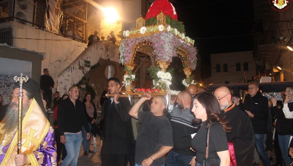 Το-Άγιο-Πάσχα-στην-Άκκρη-μετά-την-κατάπαυση-του-πυρός-στα-Ιεροσόλυμα