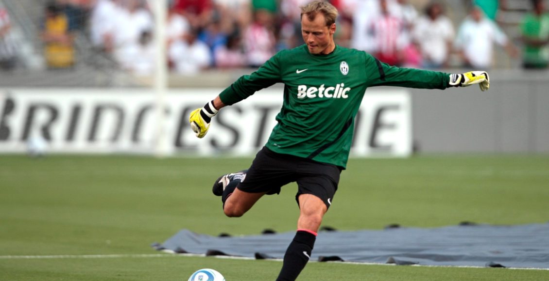 Θρήνος-στο-ευρωπαϊκό-ποδόσφαιρο:-Σκοτώθηκε-ο-Άλεξ-Μάνινγκερ,-πρώην-τερματοφύλακας-των-Άρσεναλ-και-Γιουβέντους