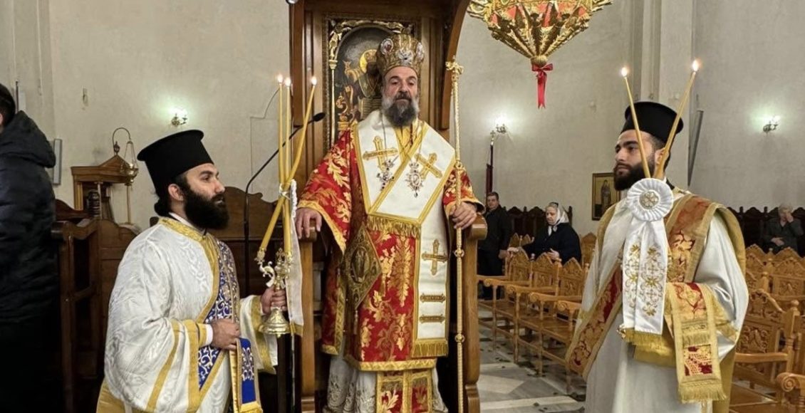 Θήρας-Αμφιλόχιος:-Η-Θεοτόκος-κυοφόρησε-την-Ζωή-και-έγινε-για-την-ανθρωπότητα-η-«Ζωοδόχος-Πηγή»