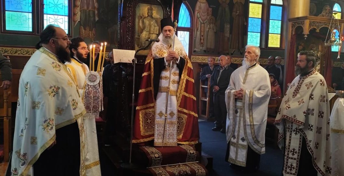 Ο-Θεσσαλιώτιδος-Τιμόθεος-στη-Ζωοδόχο-Πηγή-Φαρσάλων:-“Η-παρουσία-της-Παναγίας-διαπερνά-όλη-τη-ζωή-της-Εκκλησίας”