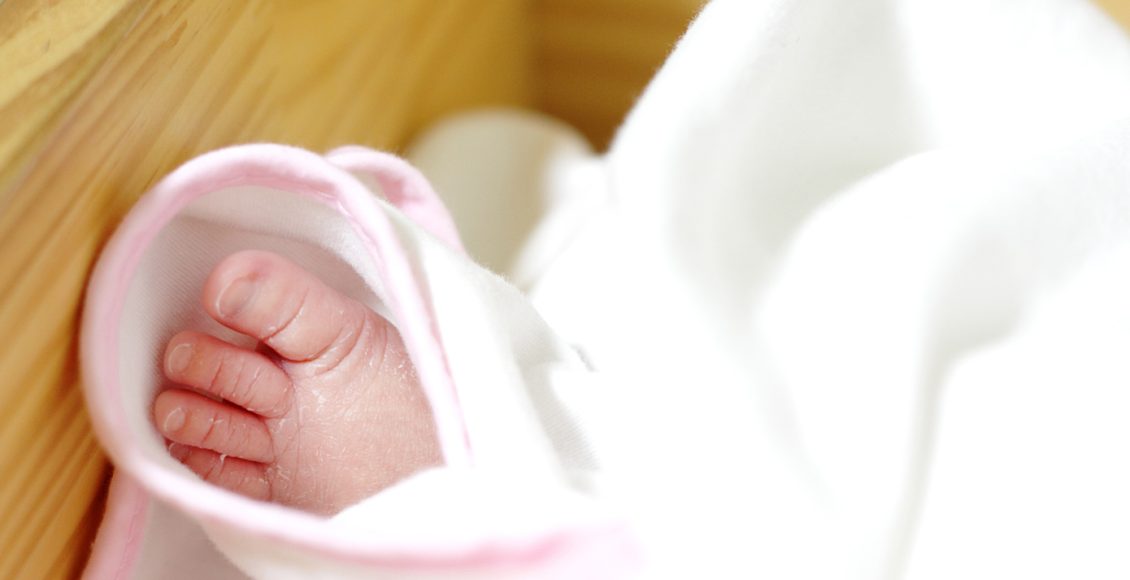 Περίεργη-υπόθεση-με-βρέφος-ερευνούν-οι-Αρχές,-συνελήφθη-η-20χρονη-μητέρα-και-ένας-48χρονος-στη-Θεσσαλονίκη