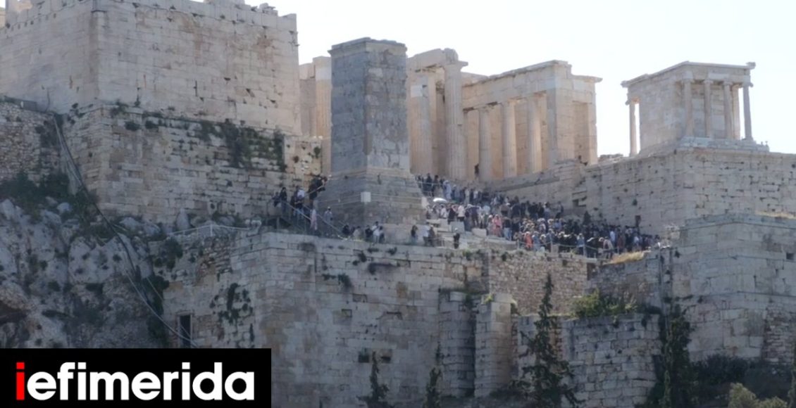 Η-Ακρόπολη-«πλημμύρισε»-κόσμο:-Ελεύθερη-είσοδος-για-τη-Διεθνή-Ημέρα-Μνημείων-[βίντεο]