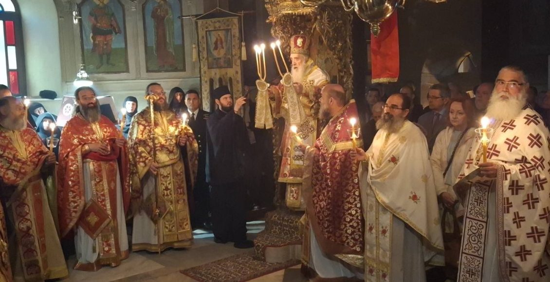 Με-αναστάσιμη-λαμπρότητα-ο-εορτασμός-της-ΙΜ.-Ζωοδόχου-Πηγής-στη-Μητρόπολη-Σάμου