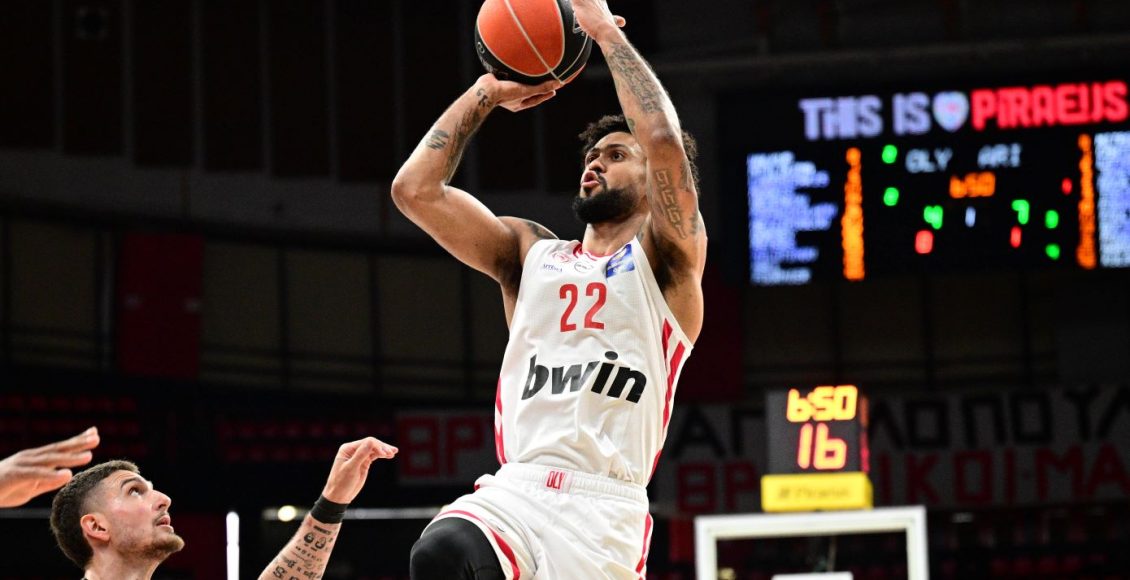 basket-league:-Πάτησε-γκάζι-στο-δεύτερο-ημίχρονο-ο-Ολυμπιακός-και-νίκησε-τον-Άρη-92-81