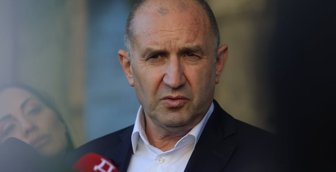 Εκλογές-στη-Βουλγαρία:-Αυτοδυναμία-για-τον-Ρούμεν-Ράντεφ,-που-θεωρείται-προσκείμενος-στη-Ρωσία