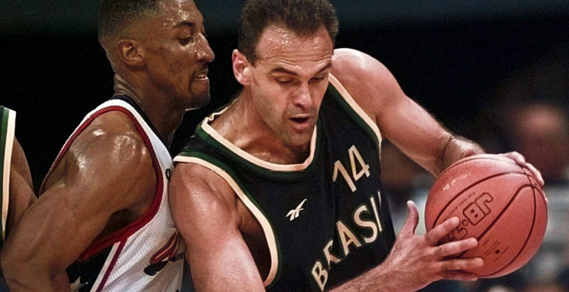 oσκαρ-Σμιντ:-Όταν-η-Καζέρτα-απαρνήθηκε-τον-Βασιλιά-της-για-να-γίνει-το-πρώτο-βασίλειο-και-λύτρωσε-τον-Νότο