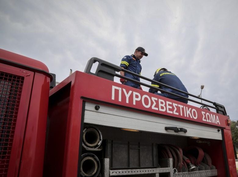 Εκδηλώθηκαν-52-φωτιές-το-Σαββατοκύριακο-και-προβληματίζουν-την-ηγεσία-του-υπουργείου-Κλιματικής-Κρίσης