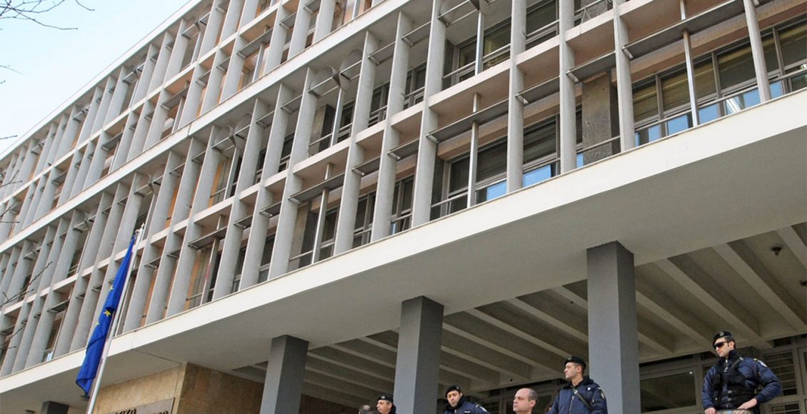 Φυλάκιση-4-ετών-για-την-απάτη-των-100.000-ευρώ-που-ήταν-θαμμένα-σε-αυλή-στη-Θεσσαλονίκη