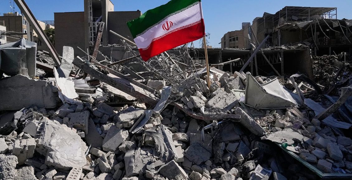 Καθώς-πλησιάζει-το-τέλος-της-κατάπαυσης-του-πυρός,-η-Ουάσινγκτον-και-η-Τεχεράνη-απειλούν-η-μία-την-άλλη-–-Το-τελεσίγραφο-εκπνέει-«το-βράδυ-της-Τετάρτης»