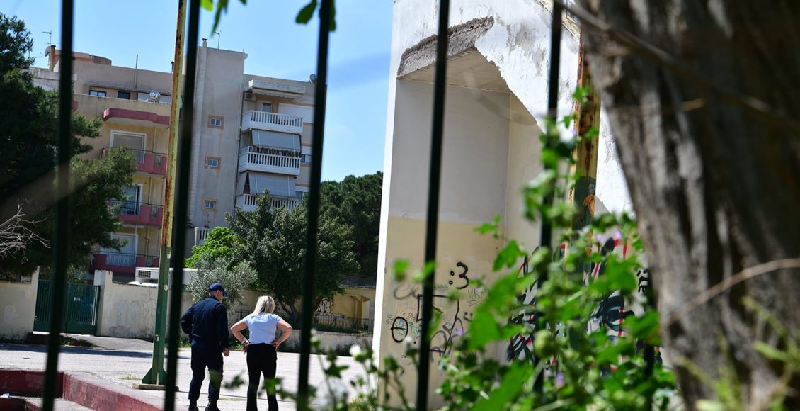 Πτώση-13χρονης-από-το-μπαλκόνι-σχολείου-στο-Χαϊδάρι:-«Έλεγε-ότι-θα-πέσει-στο-κενό-και-κανένας-δεν-έδινε-σημασία»-σύμφωνα-με-μαρτυρία