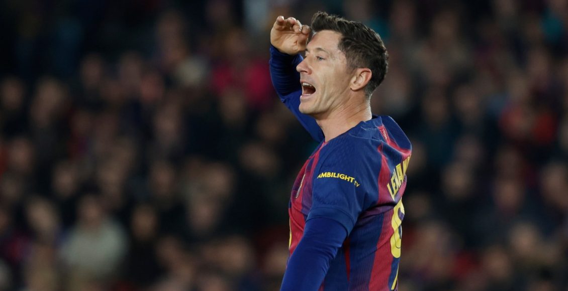 Πολωνός-παλαίμαχος-προς-Λεβαντόφσκι:-Φέρσου-σαν-άντρας,-δεν-είσαι-όποιος-κι-όποιος