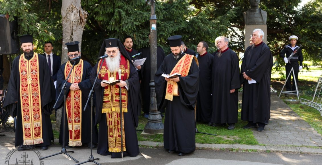 Επιμνημόσυνη-δέηση-από-τον-Μητροπολίτη-Βάρνας-στους-πεσόντες-της-Εξέγερσης-του-Απριλίου
