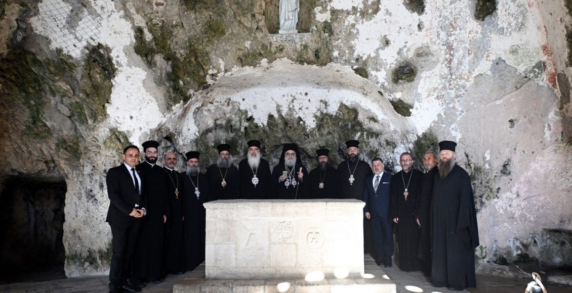 Ο-Πατριάρχης-Αντιοχείας-επισκέπτεται-το-Σπήλαιο-του-Αγίου-Πέτρου-στην-Αντιόχεια