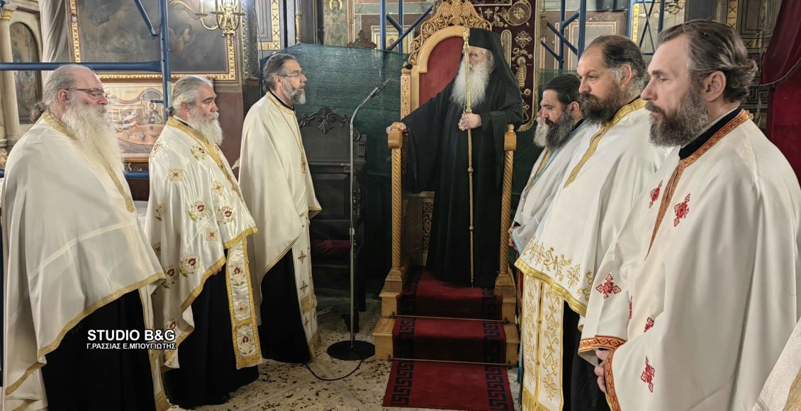 Αρχιερατικός-Εσπερινός-για-την-εορτή-του-Αγίου-Γεωργίου-στον-ιστορικό-Μητροπολιτικό-Ναό-στο-Ναύπλιο